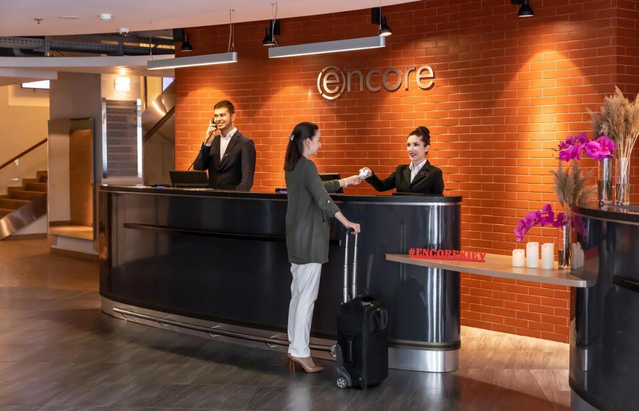 Ramada Encore Kiev Bagian luar foto