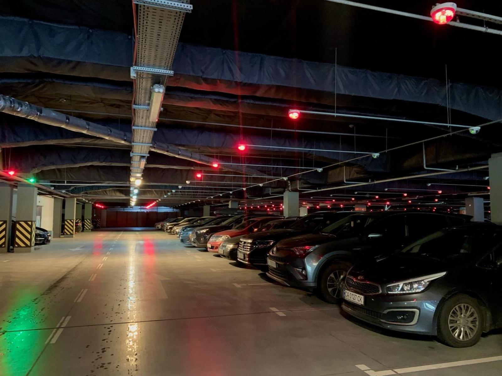 Ramada Encore Kiev Bagian luar foto